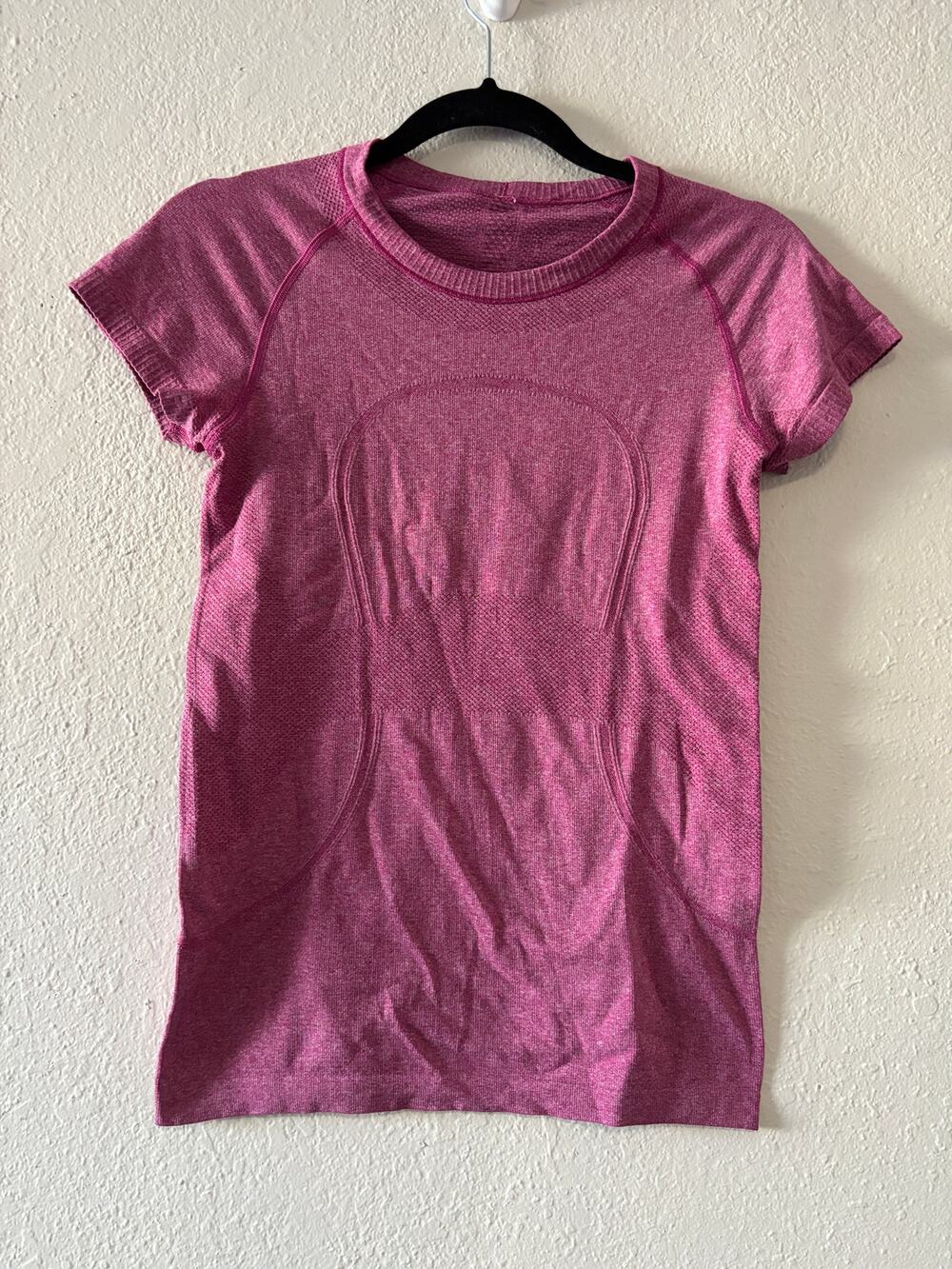 Lululemon Swiftly Tech Short Sleeve Pink Top Tee Size 6